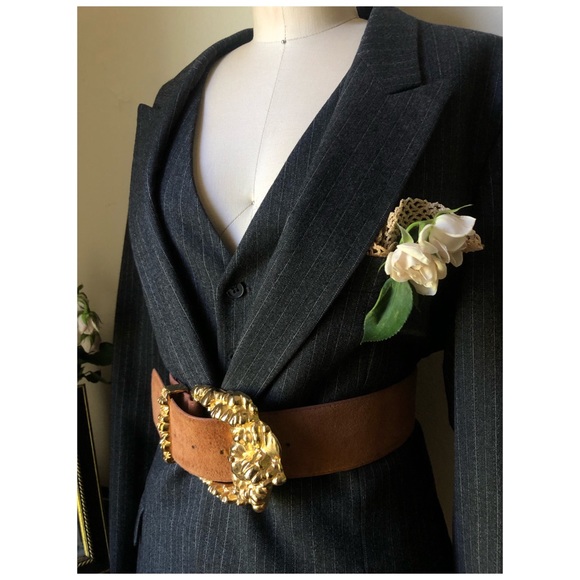 Yves Saint Laurent Vintage Grey pure wool pinstripe blazer and vest - Picture 8 of 15